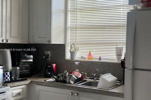 Condominio en Miami, Florida, 1 dormitorio  № 1975832