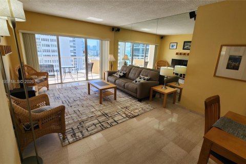 Condo à Hallandale Beach, Floride, 1 chambre  № 2051465
