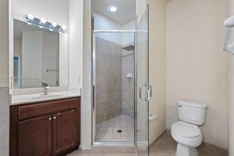 Casa en venta en Cutler Bay, Florida, 5 dormitorios, 231.51 m2 № 2412912 - foto 30