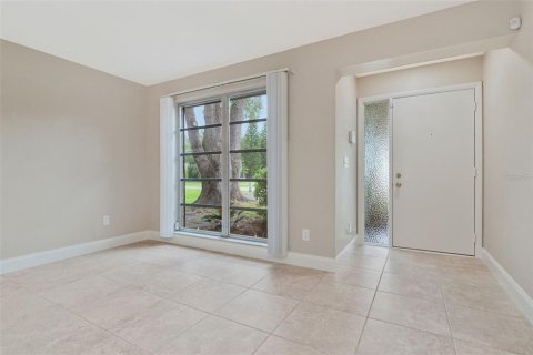 Villa ou maison à louer à Palm Harbor, Floride: 2 chambres, 151.62 m2 № 2285603 - photo 2