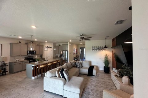 House in Wesley Chapel, Florida 4 bedrooms, 191.1 sq.m. № 1744388 - photo 15