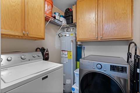 Copropriété à vendre à Kissimmee, Floride: 2 chambres, 87.05 m2 № 1767007 - photo 12