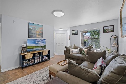 Copropriété à vendre à Kissimmee, Floride: 2 chambres, 87.05 m2 № 1767007 - photo 5