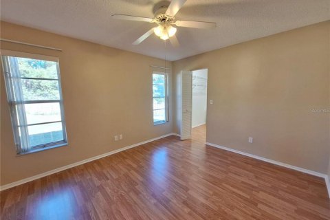 Villa ou maison à louer à Palm Harbor, Floride: 2 chambres, 99.96 m2 № 2106567 - photo 16