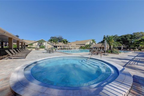 Villa ou maison à louer à Palm Harbor, Floride: 2 chambres, 99.96 m2 № 2106567 - photo 27