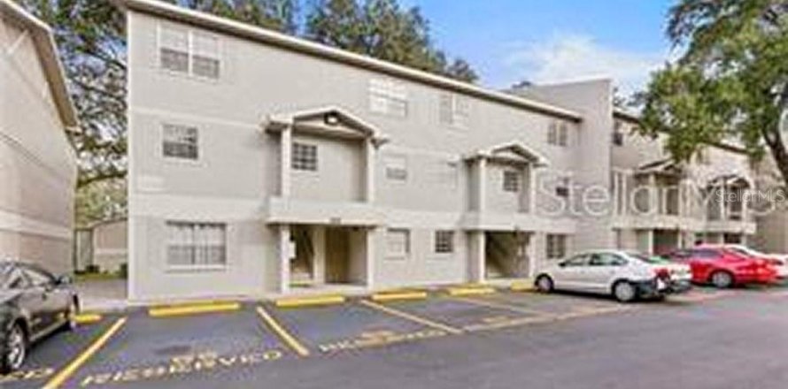 Condominio en Tampa, Florida, 2 dormitorios № 1873820