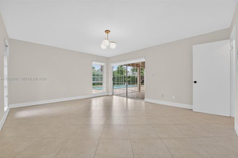 Casa en alquiler en Palmetto Bay, Florida, 4 dormitorios, 289.39 m2 № 2085980 - foto 30