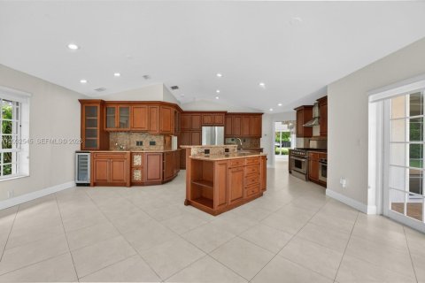 Casa en alquiler en Palmetto Bay, Florida, 4 dormitorios, 289.39 m2 № 2085980 - foto 16