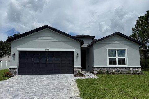 House in Sebring, Florida 4 bedrooms, 184.88 sq.m. № 2214368