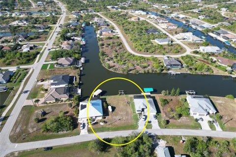 Terreno en venta en Port Charlotte, Florida № 2103985 - foto 4