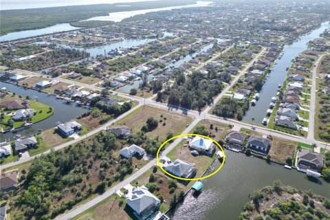 Terreno en venta en Port Charlotte, Florida № 2103985 - foto 19
