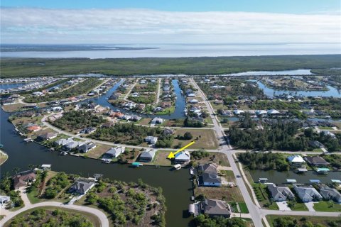 Terreno en venta en Port Charlotte, Florida № 2103985 - foto 13