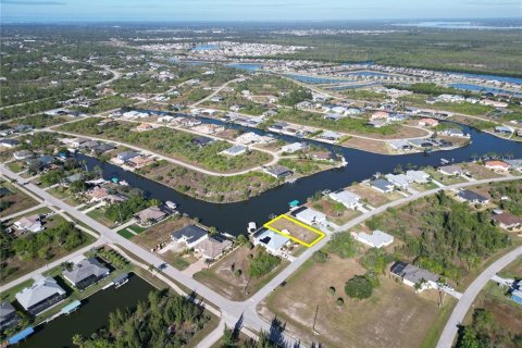 Terreno en venta en Port Charlotte, Florida № 2103985 - foto 8