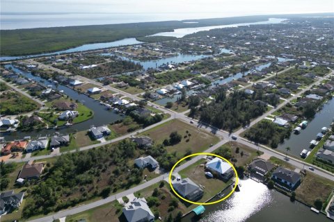 Terreno en venta en Port Charlotte, Florida № 2103985 - foto 21