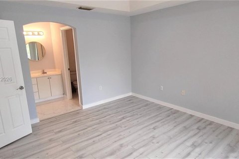 Copropriété à vendre à Cutler Bay, Floride: 3 chambres, 128.48 m2 № 2000107 - photo 10