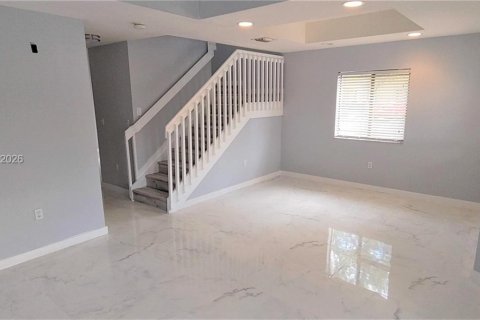 Copropriété à vendre à Cutler Bay, Floride: 3 chambres, 128.48 m2 № 2000107 - photo 18