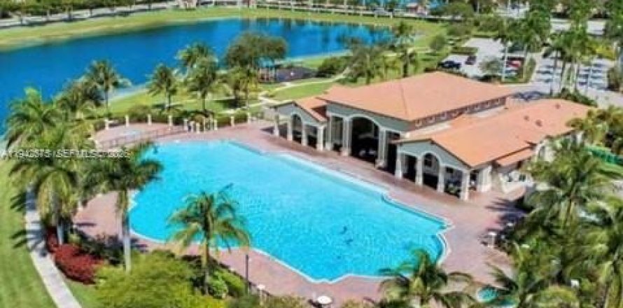 Condo à Cutler Bay, Floride, 3 chambres № 2000107