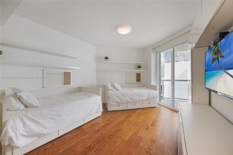 Condo in Sunny Isles Beach, Florida, 3 bedrooms  № 2016147 - photo 24