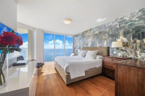 Condo in Sunny Isles Beach, Florida, 3 bedrooms  № 2016147 - photo 16
