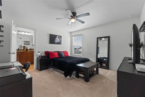 House in Davenport, Florida 4 bedrooms, 196.95 sq.m. № 1828113 - photo 21