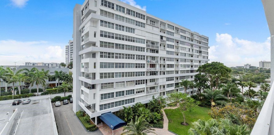 Condominio en Fort Lauderdale, Florida, 2 dormitorios  № 1180300