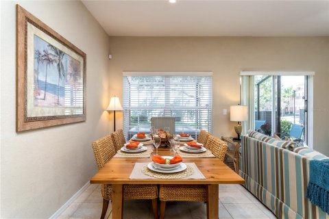 Adosado en venta en Kissimmee, Florida, 4 dormitorios, 140.47 m2 № 2166344 - foto 6