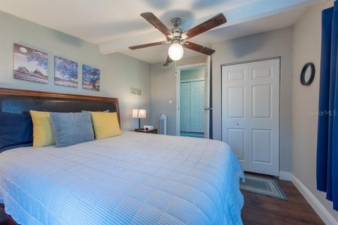 Casa en venta en Gulfport, Florida, 3 dormitorios, 95.6 m2 № 1758184 - foto 17