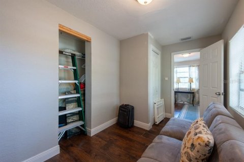 Casa en venta en Gulfport, Florida, 3 dormitorios, 95.6 m2 № 1758184 - foto 19