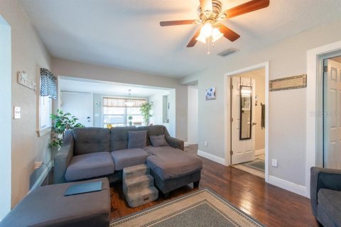 Casa en venta en Gulfport, Florida, 3 dormitorios, 95.6 m2 № 1758184 - foto 3