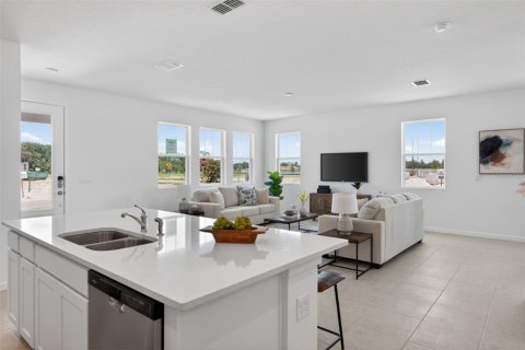 Villa ou maison à vendre à Orlando, Floride: 3 chambres, 215.53 m2 № 2323187 - photo 6