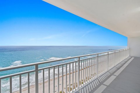 Condo in Boca Raton, Florida, 3 bedrooms  № 2193038 - photo 23