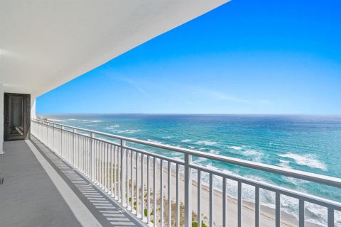 Condo in Boca Raton, Florida, 3 bedrooms  № 2193038 - photo 24
