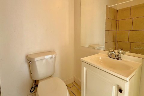 House in Orlando, Florida 1 bedroom, 174.66 sq.m. № 2275618 - photo 6