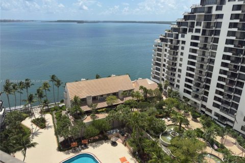 Condominio en alquiler en Miami, Florida, 2 dormitorios, 94.76 m2 № 1875509 - foto 3