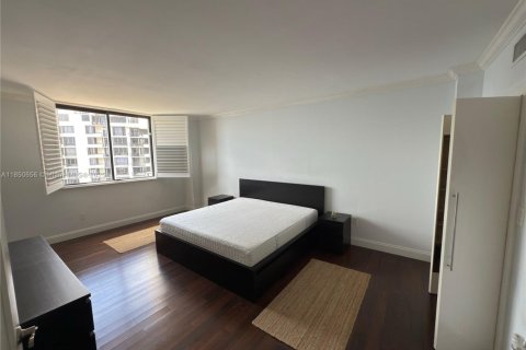 Condominio en alquiler en Miami, Florida, 2 dormitorios, 94.76 m2 № 1875509 - foto 13