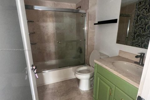 Condominio en alquiler en Miami, Florida, 2 dormitorios, 94.76 m2 № 1875509 - foto 15