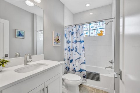 Villa ou maison à vendre à Valrico, Floride: 5 chambres, 329.43 m2 № 2120659 - photo 17