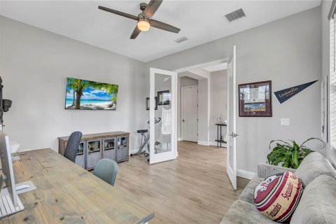 Villa ou maison à vendre à Valrico, Floride: 5 chambres, 329.43 m2 № 2120659 - photo 5