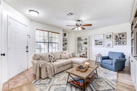 Touwnhouse à vendre à Casselberry, Floride: 3 chambres, 130.62 m2 № 2155671 - photo 4