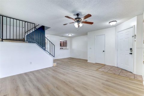 Touwnhouse à vendre à Casselberry, Floride: 3 chambres, 130.62 m2 № 2155671 - photo 8