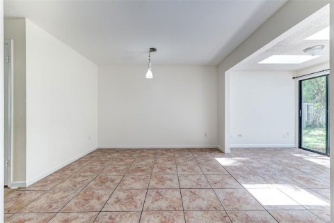 Touwnhouse à vendre à Casselberry, Floride: 3 chambres, 130.62 m2 № 2155671 - photo 21