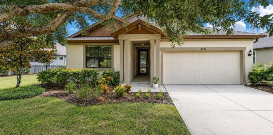 Villa ou maison à Land O' Lakes, Floride 3 chambres, 161.65 m2 № 2310661