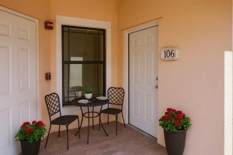 Townhouse in Palm Beach Gardens, Florida 3 bedrooms, 148.64 sq.m. № 2169724 - photo 24