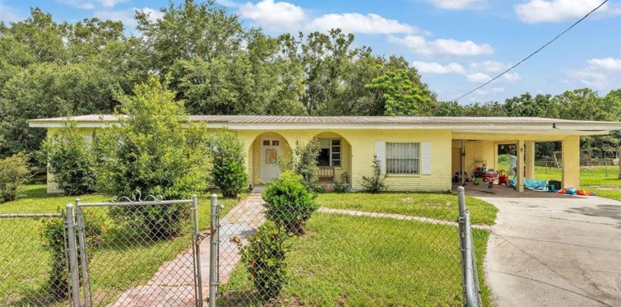 Casa en Mulberry, Florida 4 dormitorios, 149.76 m2 № 1815992