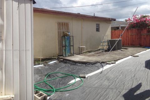 Купить виллу или дом в Майами-Гарденс, Флорида 3 спальни, 165.92м2, № 2017864 - фото 11