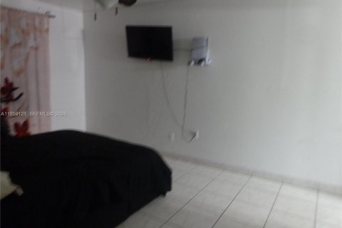 Купить виллу или дом в Майами-Гарденс, Флорида 3 спальни, 165.92м2, № 2017864 - фото 8