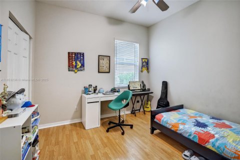 House in Weston, Florida 4 bedrooms, 201.78 sq.m. № 2065565 - photo 29