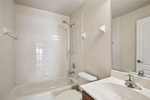 Villa ou maison à vendre à Port Charlotte, Floride: 4 chambres, 206.15 m2 № 2413596 - photo 24