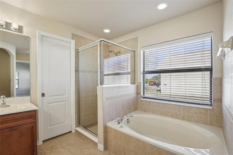 Villa ou maison à vendre à Port Charlotte, Floride: 4 chambres, 206.15 m2 № 2413596 - photo 17