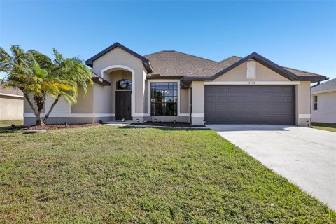 Villa ou maison à Port Charlotte, Floride 4 chambres, 206.15 m2 № 2413596